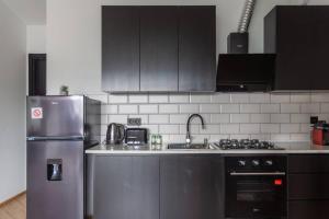 Newly renovated 2BR Apartment in historic Tbilisi