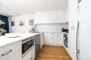 Stylish apt facing the historic Telopea Park - Hosted by CanStay