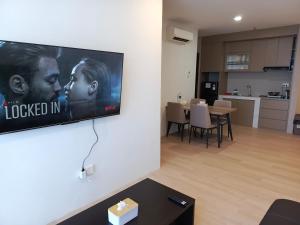 Family Holiday Fun APT Netflix by MESA