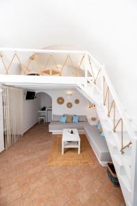 Studio Split Level with Pool View room in FantaSea Side