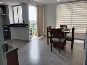 605-2 Apto cali sur AA ascensor - Hormiguero