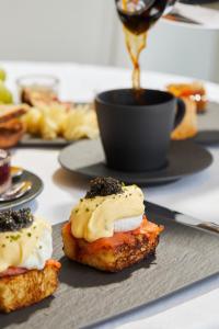 Alexander, Member of The Leading Hotels of the World