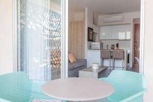 Beautiful and Centric 1BR PH Private Pool