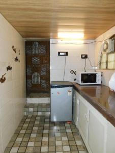 Cozy Bohemian Studio Apartment - GK2 South Delhi, near M Block Market