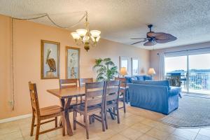 Waterfront Condo with Patio and Pool on Madeira Beach!