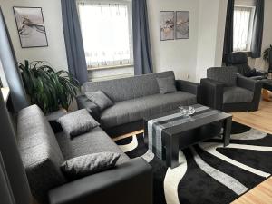 Ferienwohnung LiaWa314 mit Terrasse in Zirndorf-Lind - Nähe Playmobil FunPark und Nürnberg