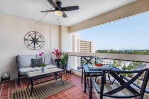 Palm Bay Club 8th Floor On Complex Private Beach