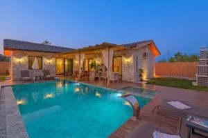 Villa Nomade Fethiye Seydikemer Korunaklı Havuzlu Muhafazakar - Gömbe