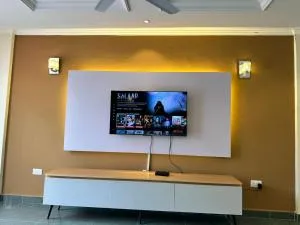 SEA-VIEW 3-Bedroom/5-BEDS-APT - 帕杰