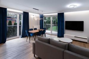 Apartament Sosnowy przy Basenach Tropikalnych, prywatny parking