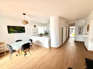 Tarajal Seaview Mesa del Mar