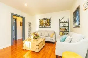 Newly Remodeled 3B2B House - La Verne