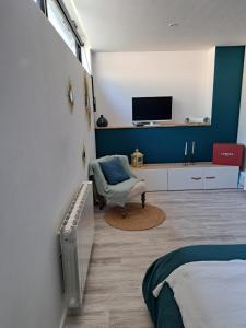 Sejours chez l'habitant Chambre proche circuit 24h : photos des chambres