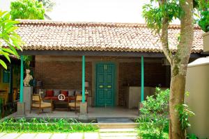 The Chariot Hikkduwa Resort