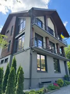 Girske Povitria 2 - 亚列姆切