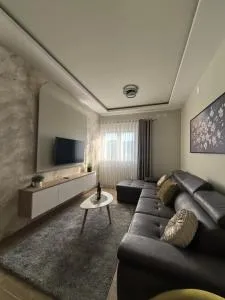 Sunny Hill - Parking - Fenced Garden - Luxury Loft - Ðuranovići