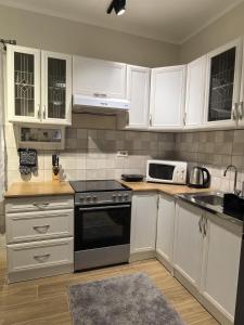 Sunny Hill - Parking - Fenced Garden - Luxury Loft