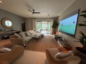 Luxury Penthouse 380-m2, Private Rooftop Terrace with Private Pool, across road from Beach