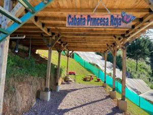 Cabaña Princesa Roja - PERFECT view of the valley!