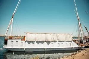 Dahabiya Nile Cruise - Luxor