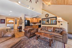 Bugle Pointe A04 by Estes Park Condos