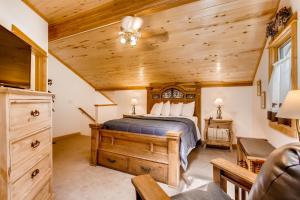 Bugle Pointe A08 by Estes Park Condos