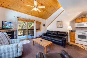 Bugle Pointe B07 by Estes Park Condos