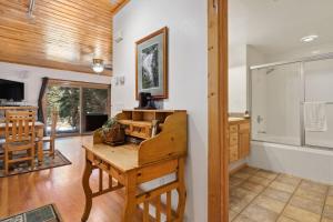 Bugle Pointe B14 by Estes Park Condos