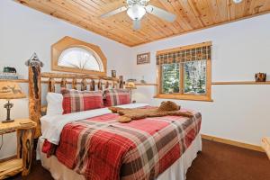 Bugle Pointe B18 by Estes Park Condos