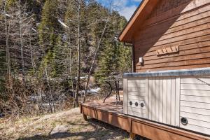 Creekside Condos H by Estes Park Condos