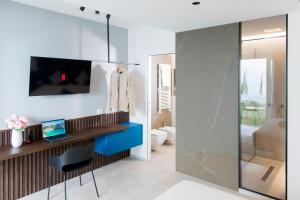 Aschitelli luxury retreat