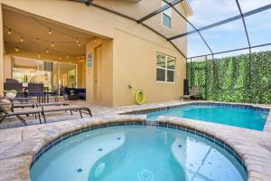 16-Guest Resort Home w HotTub-Pool-BBQ-Arcade