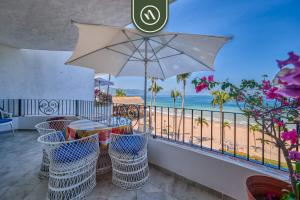 Ocean view 2Br Condo-Balcony-Beach-Pool