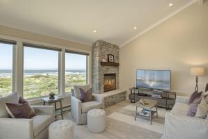 3930 Bella Casa condo