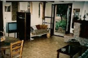 Maisons de vacances Villa vieux rose avec acces piscine : photos des chambres