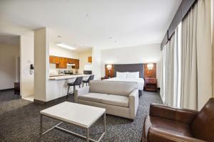 King Suite with Kitchen room in Best Western Plus Downtown Inn & Suites