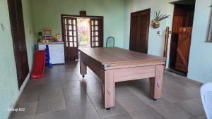 Área de Lazer com quartos e cozinha aberta na Chácara Refrigerio