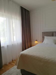 Green Park Apartments 