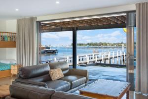 6 Main Street "SouthWind"