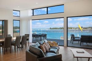 6 Main Street "SouthWind"