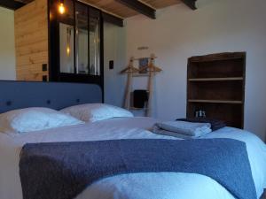 Maisons de vacances Gite Langeac, 2 pieces, 4 personnes - FR-1-582-86 : photos des chambres