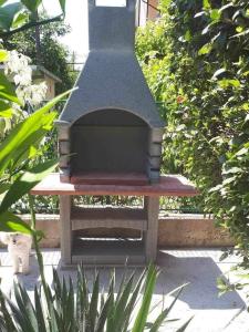 Apartments by the sea Kastel Luksic, Kastela - 22941