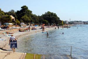 Apartments with parking space Kosinozici, Porec - 23146