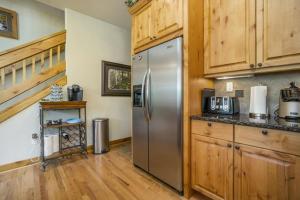Elk River Cabin -- Cabin Condo in Estes Park -- 23-ZONE3554 condo
