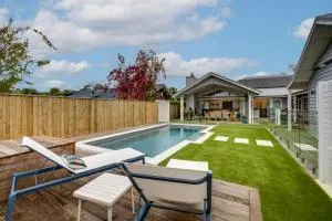 Modern Deluxe - Havelock North Holiday Home -  Waipukurau