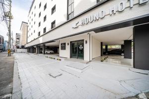 Hound Hotel Gumi indong