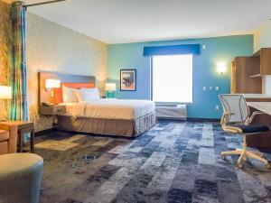 King Studio Suite - Hearing Access room in Home2 Suites by Hilton Bolingbrook Chicago