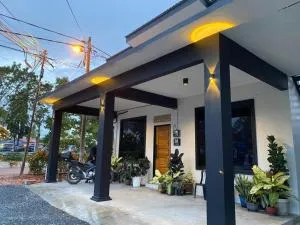 Adeeb Homestay - Kampung Binjai