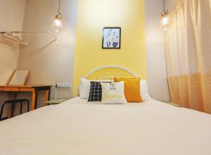 7 Home4Stay Peaceful GurneyTerrace 4BR15pax Shops & Eateries