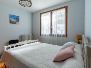 Maisons de vacances Maison renovee 6 pers. a Biscarrosse - Clim, jardin, a proximite du lac & plages - FR-1-319-549 : photos des chambres